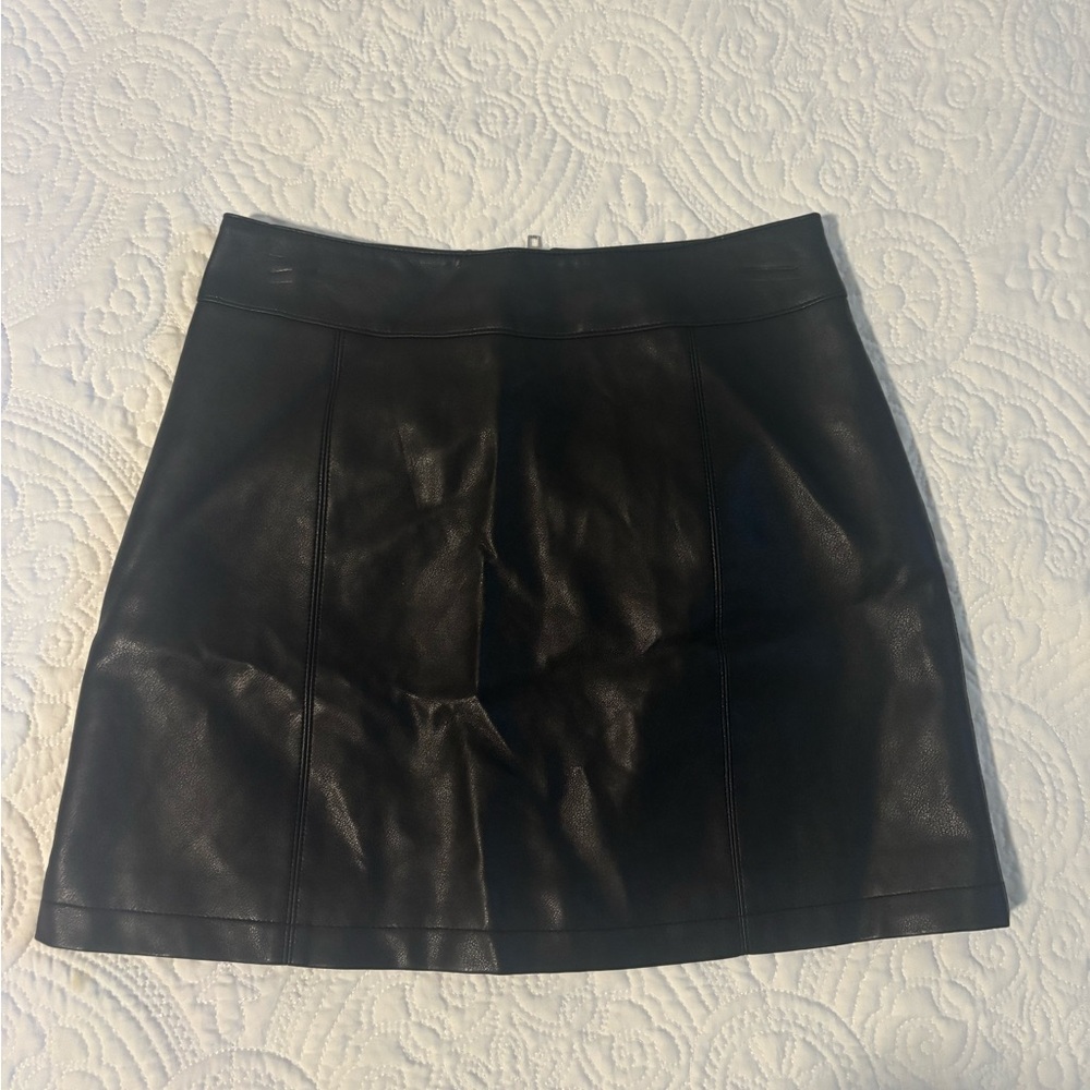 Forever 21 Black Mini Skirt